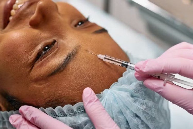 Justiça anula norma que permitia dentistas a realizar harmonização facial​‌​