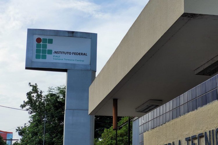 Concurso do IFPI abre inscrições nesta segunda-feira (24) com salários de até R$ 6,4 mil​‌​