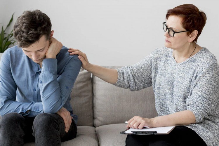 Apoio familiar e profissional: fundamentais em momentos de crise​‌​