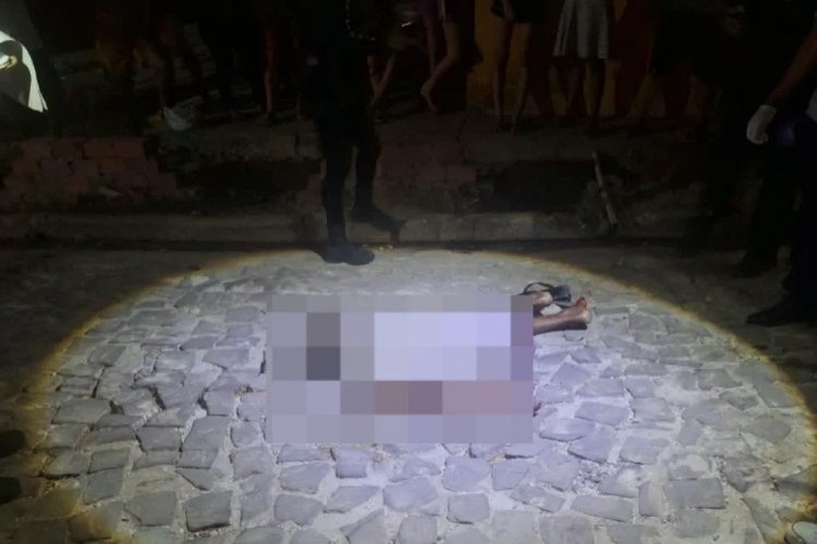Homem é encontrado morto com marcas de facadas na zona Norte de Teresina​‌​