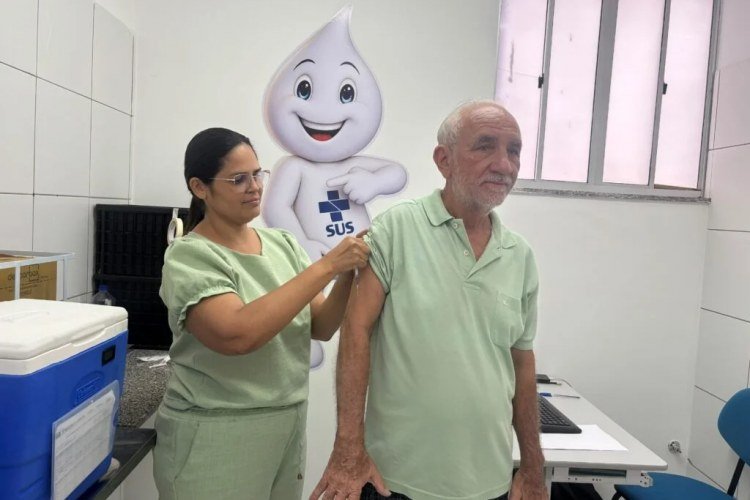Vacinação Pneumo 20 é liberada para idosos a partir de 85 anos em Teresina​‌​