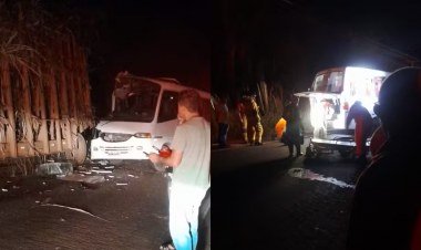 Acidente entre micro-ônibus e caminhão deixa sete feridos no Piauí​‌​
