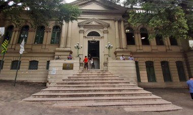 Feriado do Dia dos Professores em Teresina é transferido e garante feriadão de quatro dias​‌​