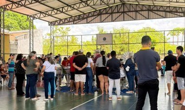 Família é velada e sepultada em Campo Maior após acidente trágico​‌​