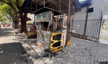 Incêndio destrói banca de joias no Centro de Teresina​‌​