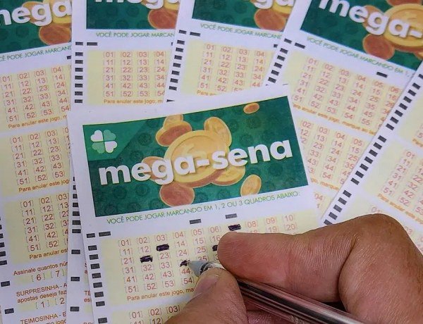 Mega-sena sorteia prêmio acumulado de R$ 165 milhões neste domingo​‌​