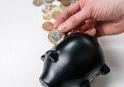 Borracheiro de Quixeramobim paga carro com milhares de moedas de R$ 1​‌​